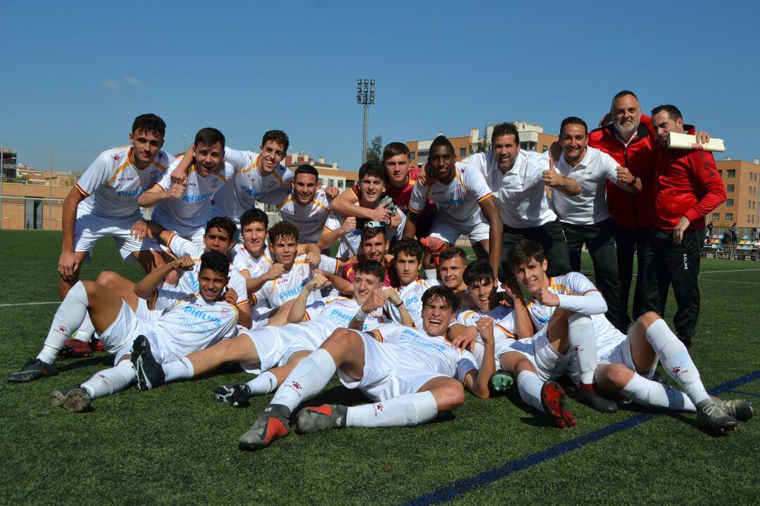 La Selección sub-18 celebrando la clasificación 