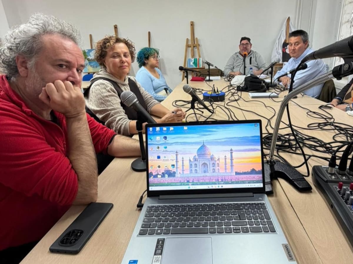 Talleres de radio y actividad física en Cartagena para ayudar a personas con problemas de salud mental