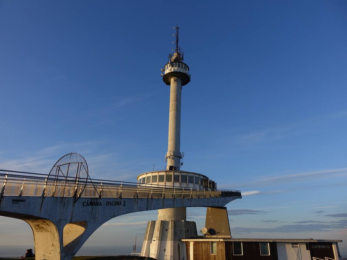 Cantur solicita licencia para convertir la cafetería de Peña Cabarga en un restaurante