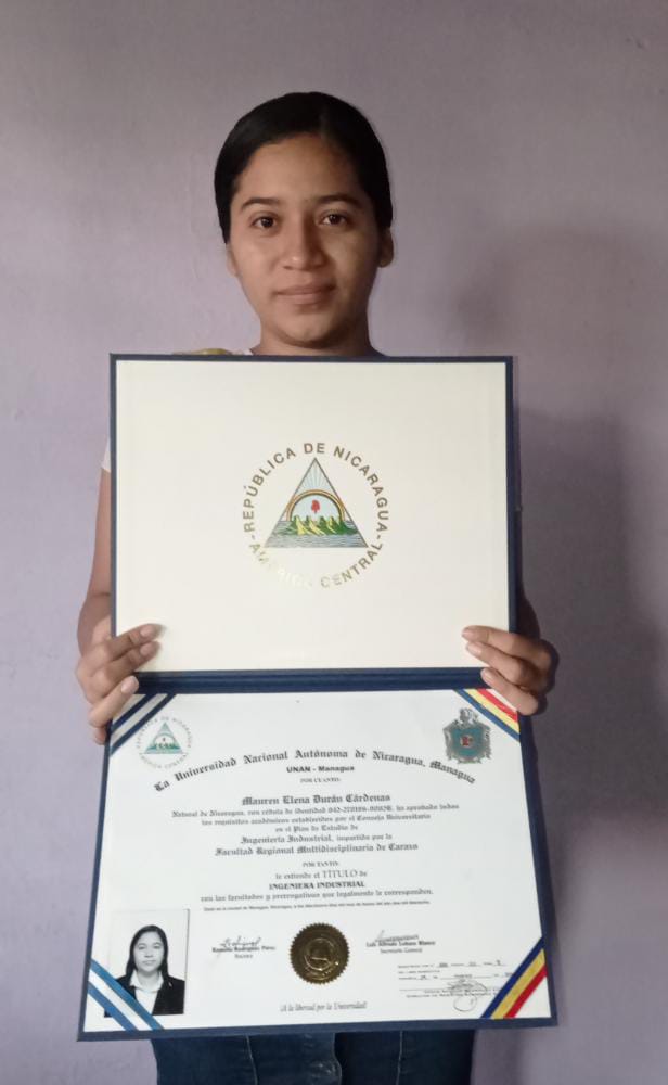 Diplomada en Ingeniería Industrial en Nicaragua, gracias a las becas de SOLMAN