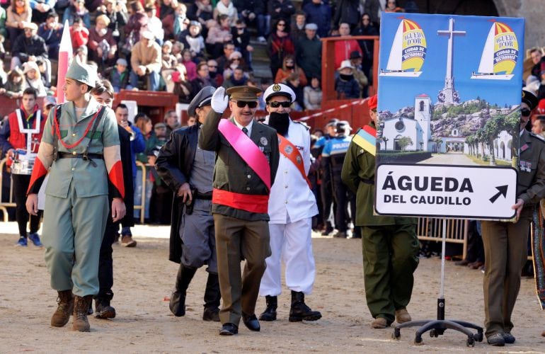 Parodia del franquismo en los tradicionales carnavales del Toro de Ciudad Rodrigo