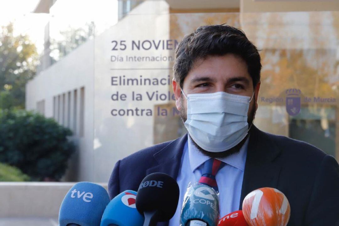 López Miras abre la puerta a relajar el cierre perimetral en Navidad en función de la situación epidemiológica