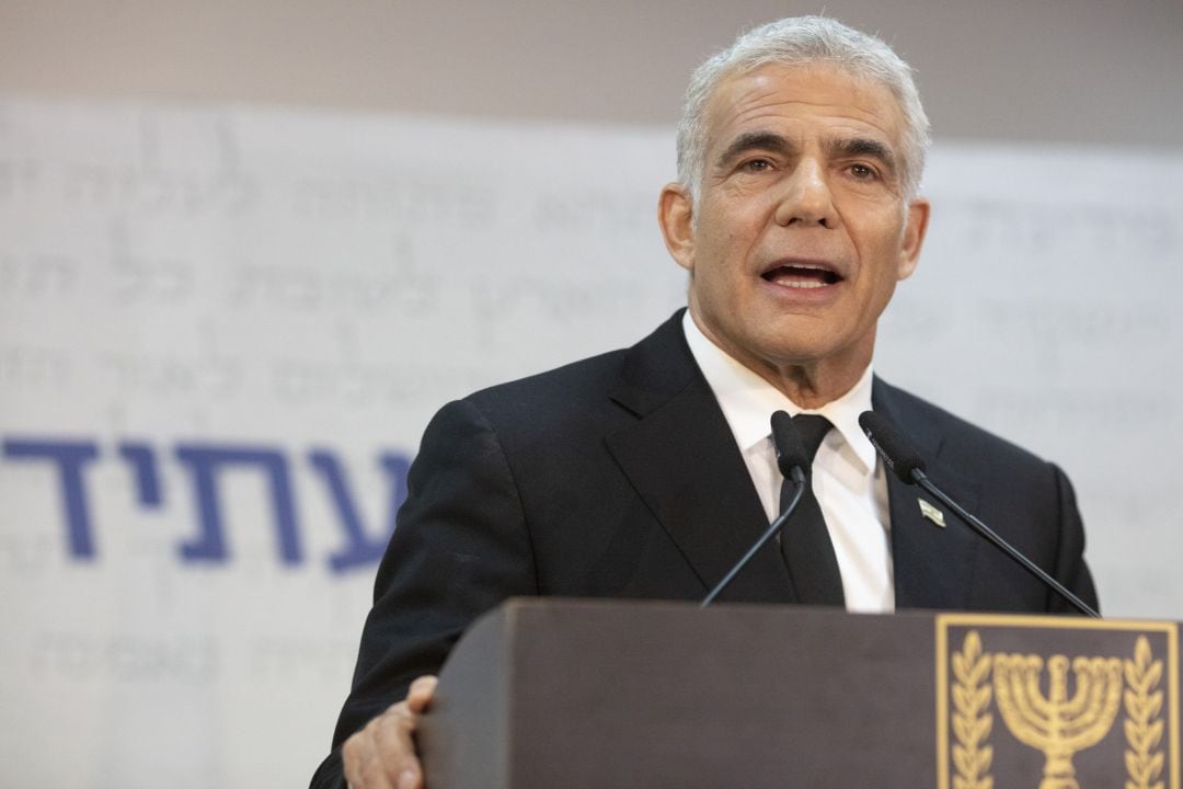 El opositor de centro derecha Yair Lapid, durante una conferencia de prensa en Tel Aviv el pasado 6 de mayo. 