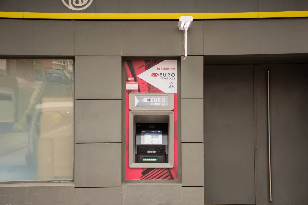 Cajero automático en una oficina de Correos.