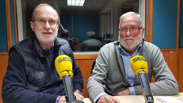 José Antonio Cagigas y Ramón Ruiz en la tertulia de la Ventana