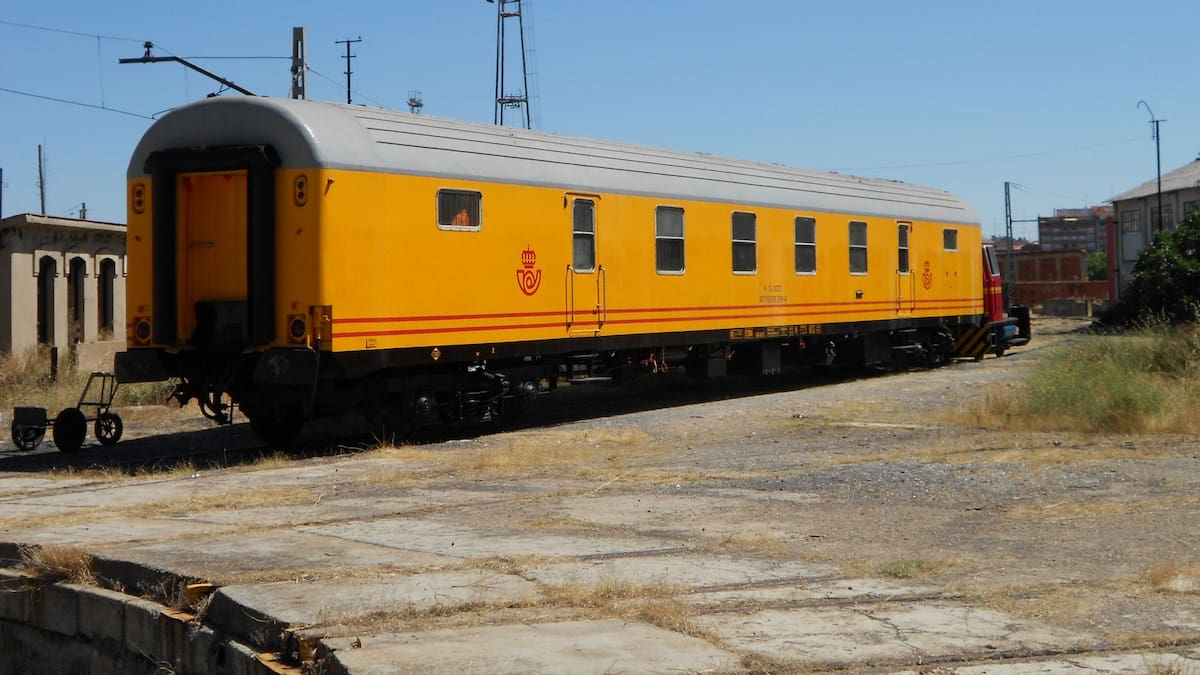 Carnero visita la XXXI edición de la Exposición Ferroviaria, dentro del programa oficial de la Feria y Fiestas de la Virgen de San Lorenzo