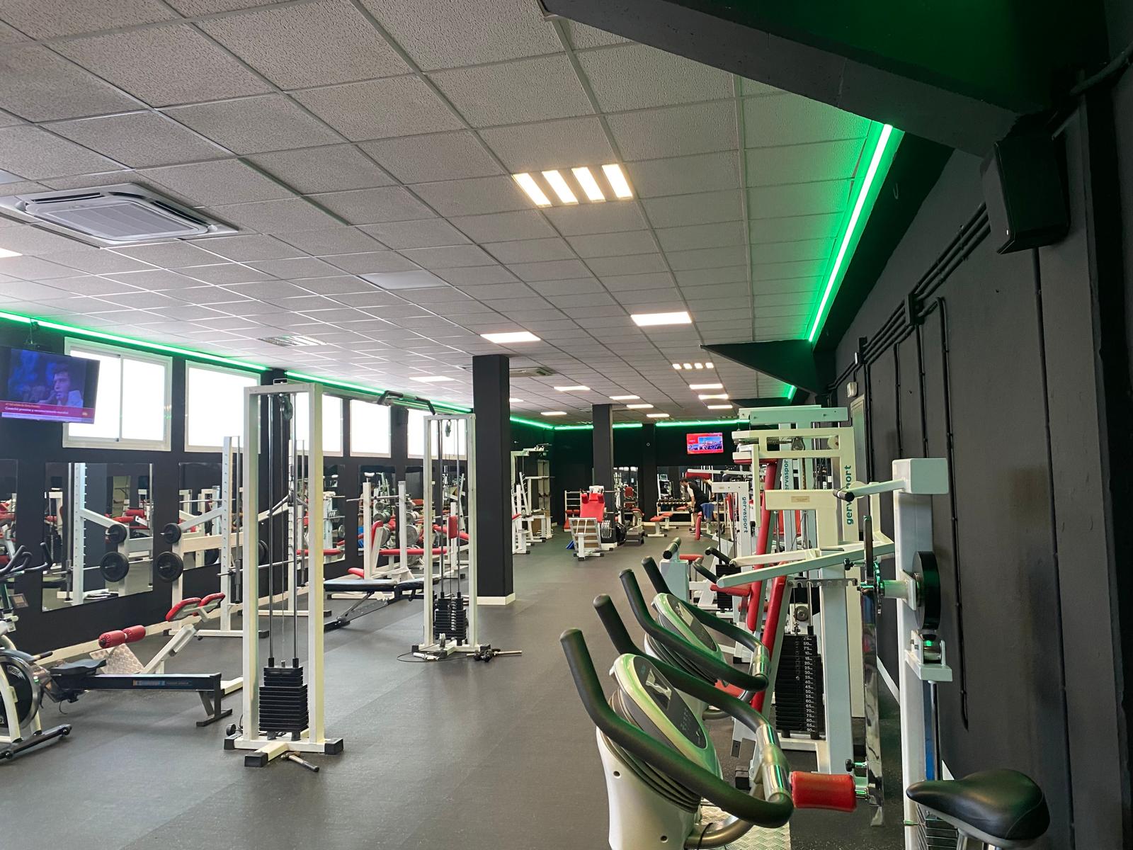 Nueva sala fitness en el pabellón del Polígono