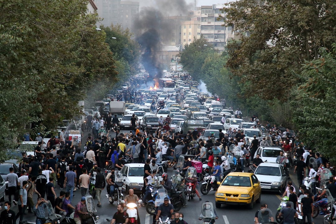 Protestas en las calles de Teherán por la muerte de Amini