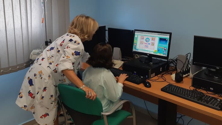 Mariana Fernández, profesora en el Hospital de Andújar: "Los pequeños gestos de los niños son una motivación directa"