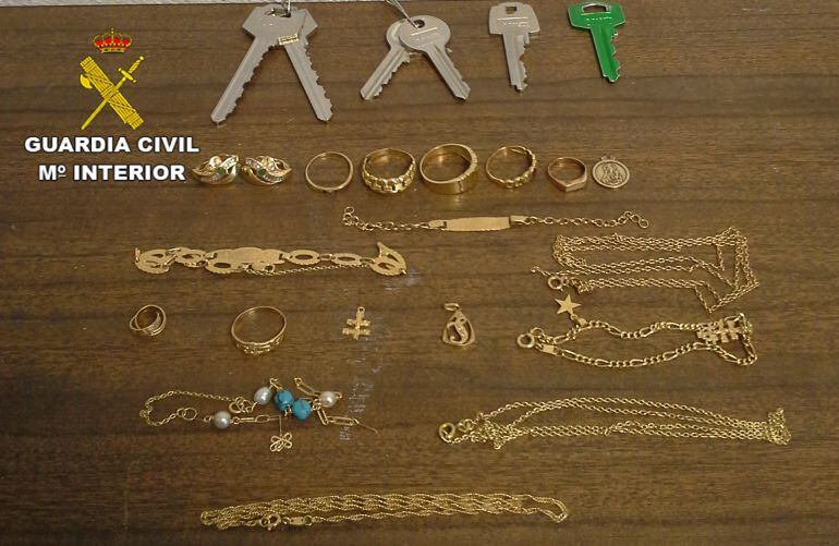 Joyas recuperadas en la operación