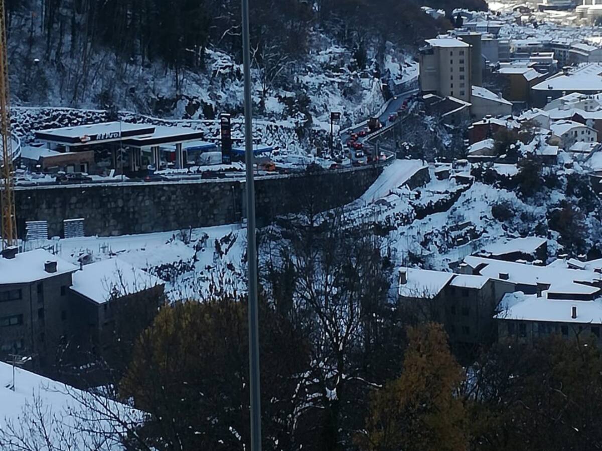 Retencions fins a la Seu d'Urgell per entrar al Principat