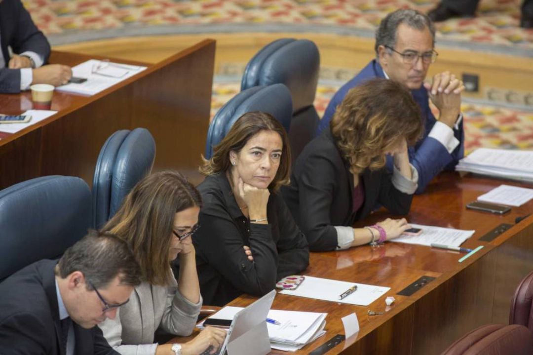 González-Moñux, en el centro. A la derecha, Enrique Ossorio.