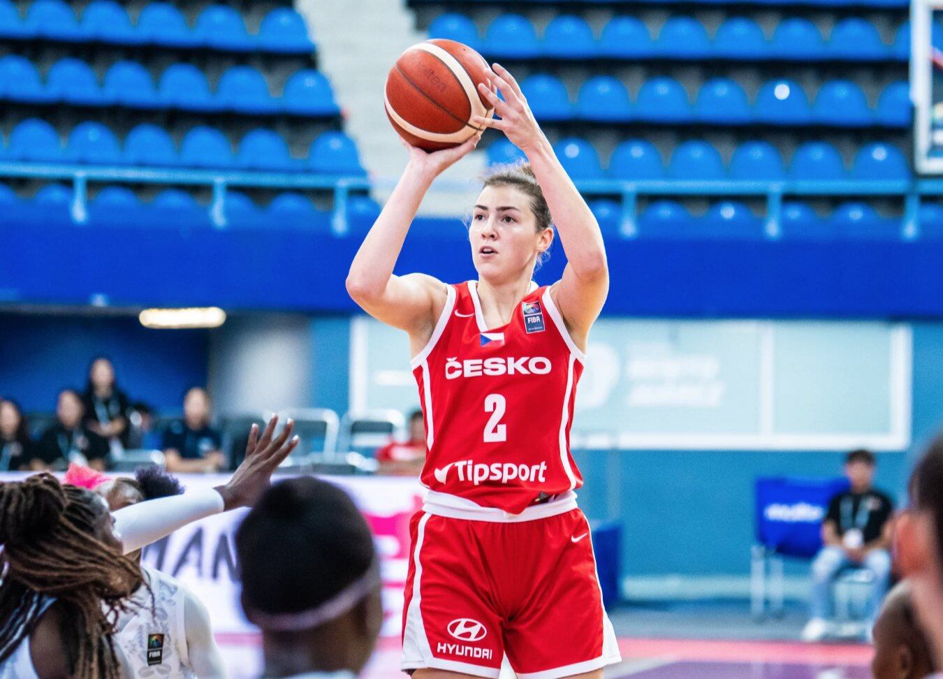 Julie Pospisilova, en una imagen de este verano con la selección checa (foto: FIBA)