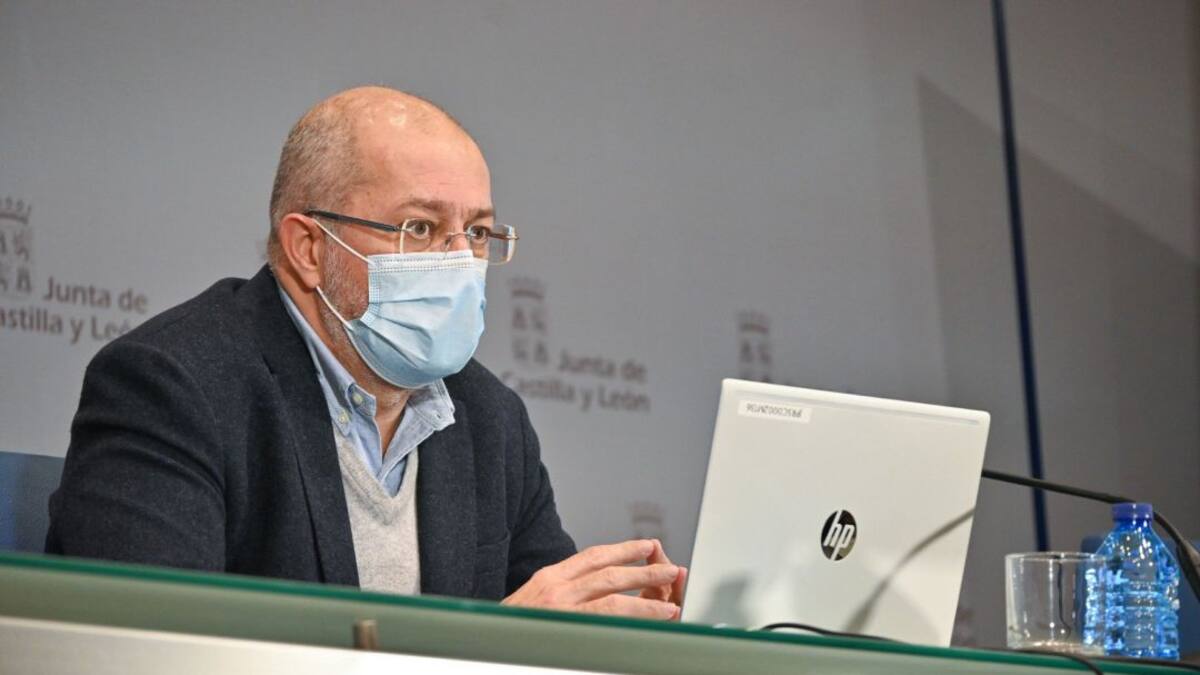 Castilla y León adelanta el toque de queda a las 20 horas y cierra provincias