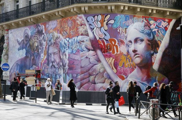 El dúo PichiAvo de artistas valencianos ha estampado un mural de 160 metros cuadrados en el Barrio Latino de París