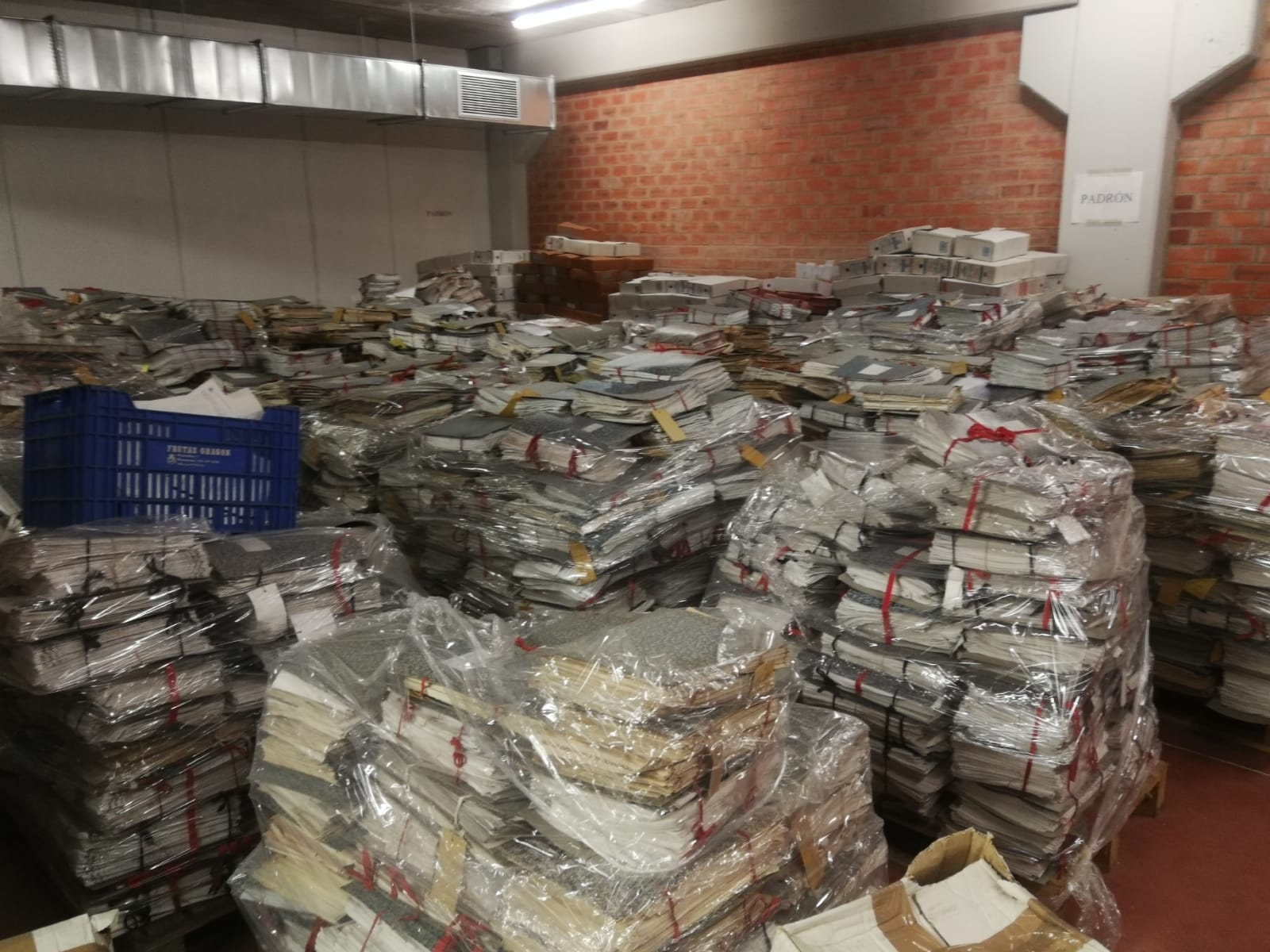 Interior del Archivo Municipal de València, cuyo mal estado denuncia Ciudadanos