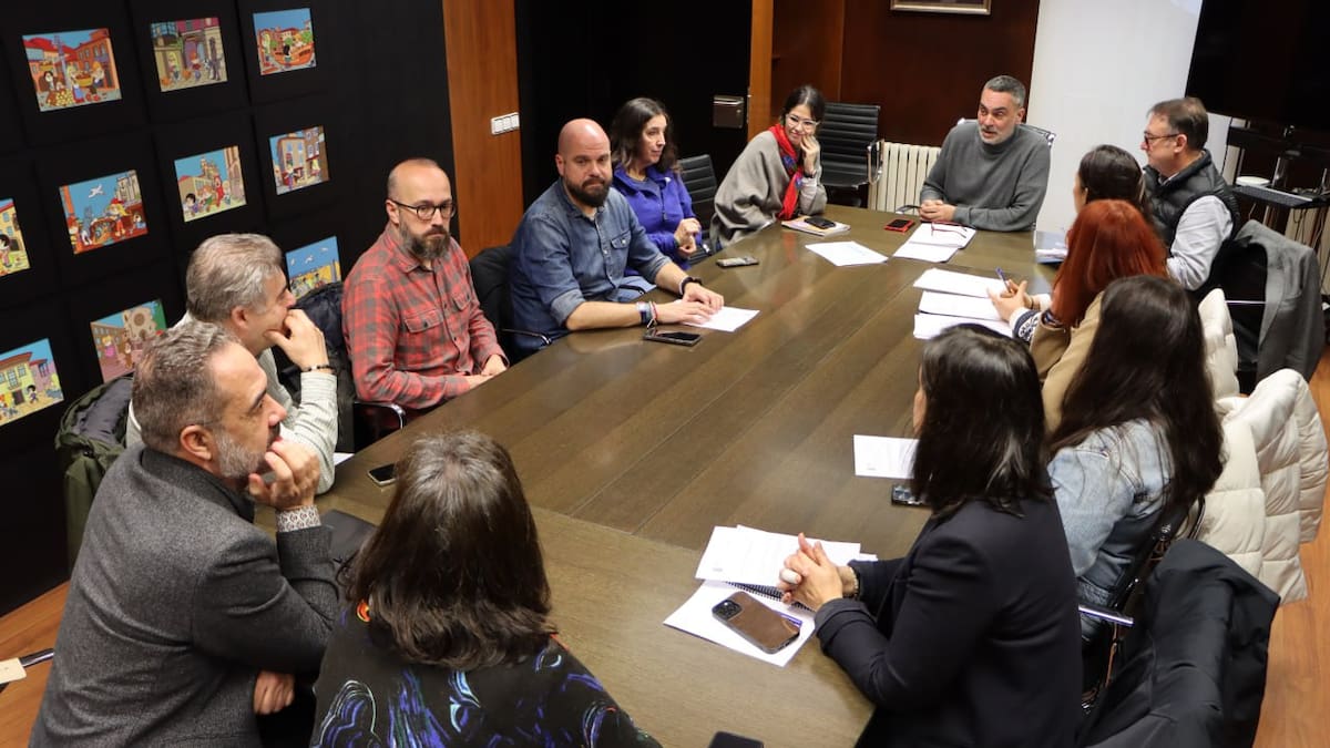 Fernando Pintos y Polo Correo do Vento, galardonados en los Premios Cidade de Pontevedra