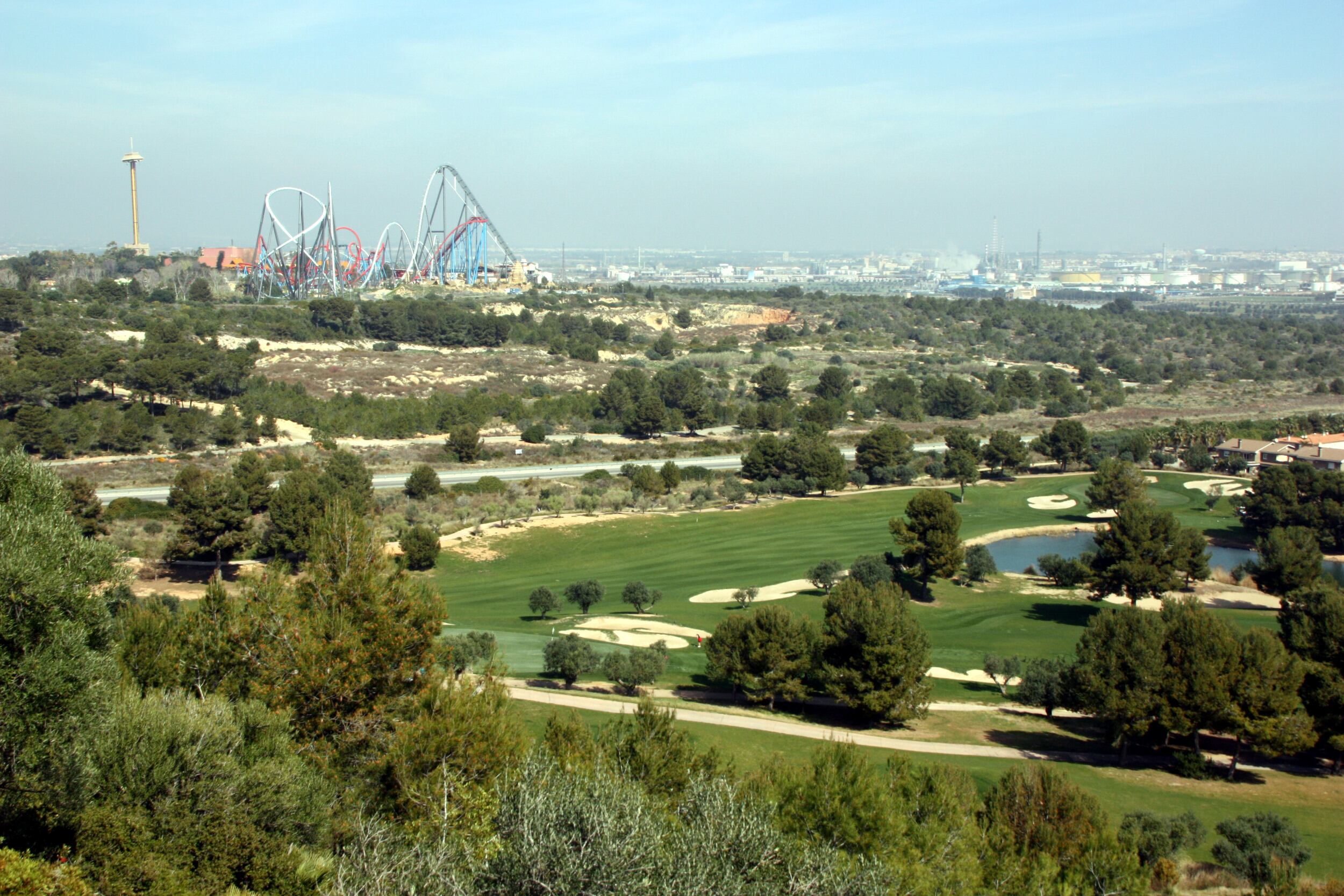 Vista general dels terrenys on s&#039;ubicarà el Centre Recreatiu i Turístic de Vila-seca i Salou, a tocar de PortAventura