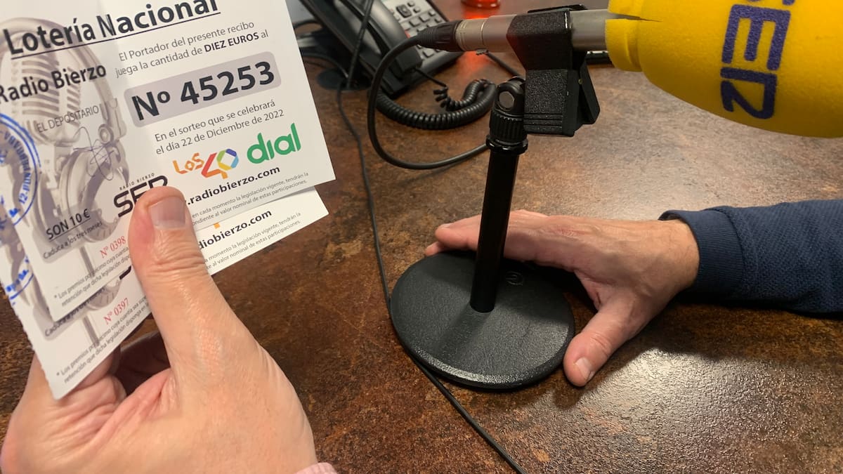 Radio Bierzo-SER reparte 30.000 euros entre sus oyentes con el 45.253