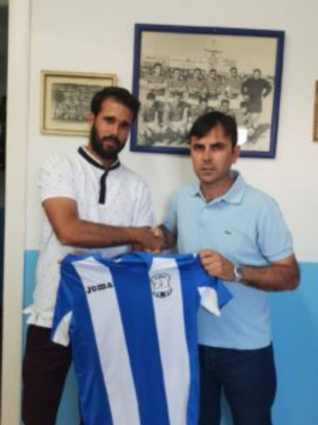 Nacho junto a Pedro Garrido, presidente del Jerez Industrial CF