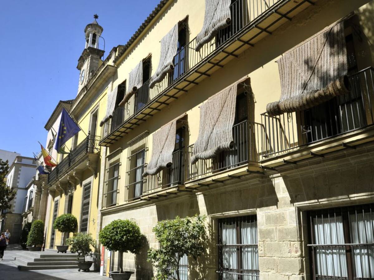 El Ayuntamiento de Jerez convoca una oferta de empleo para seleccionar 4 trabajadores sociales