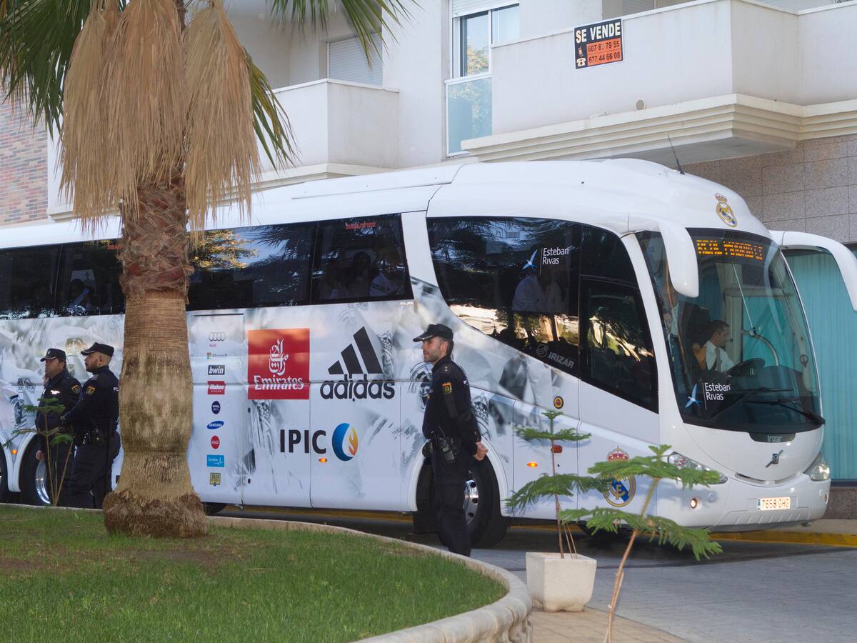 ¿A qué hora llega el Real Madrid?
