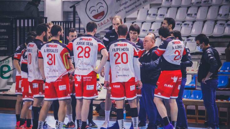 Entrevista con Zupo Equisoain, entrenador de Balonmano Nava, sobre el estreno con victoria en Santander y su llegada al club navero