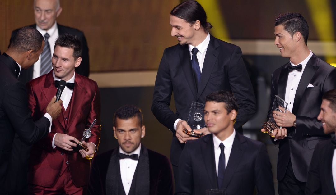 Ibrahimovic, cerca de Messi y Cristiano en una gala de los premios de la FIFA.