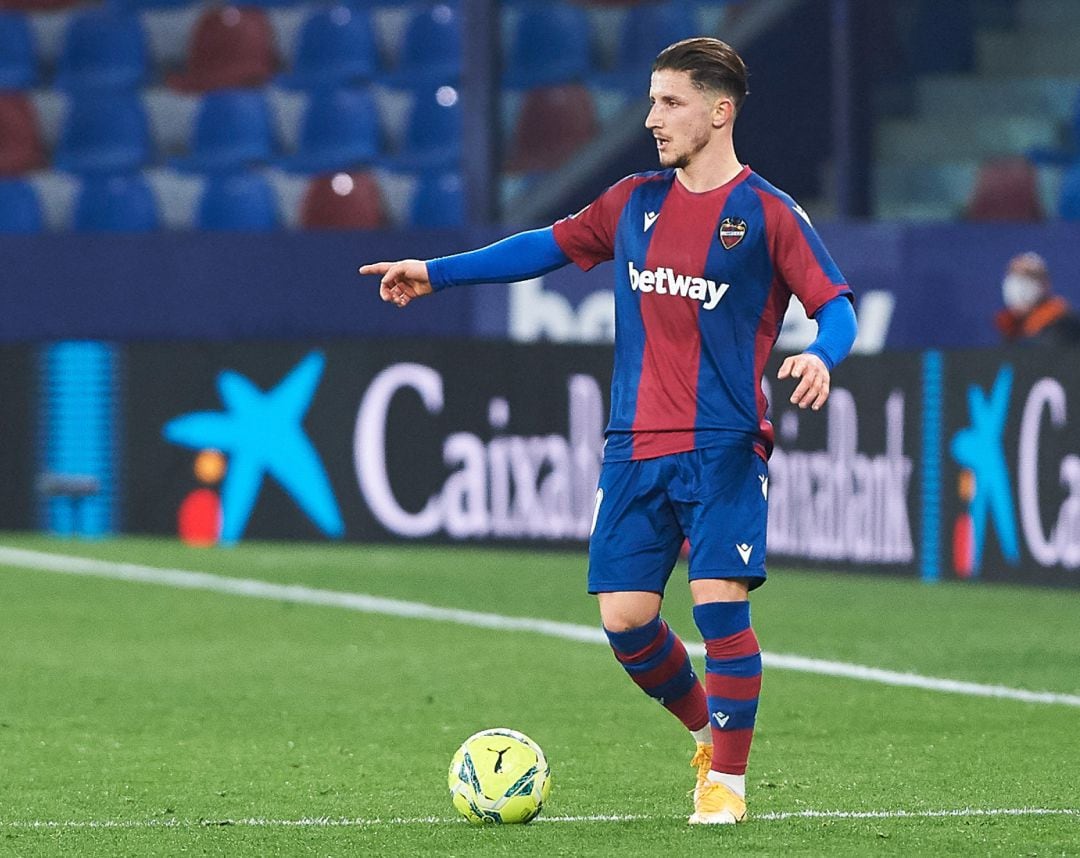 Enis Bardhi of Levante UD during the La Liga Santander