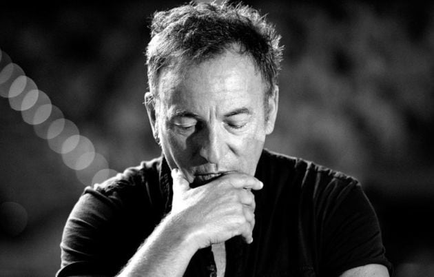 Bruce Springsteen conversa con el público durante un concierto en Australia en 2013.