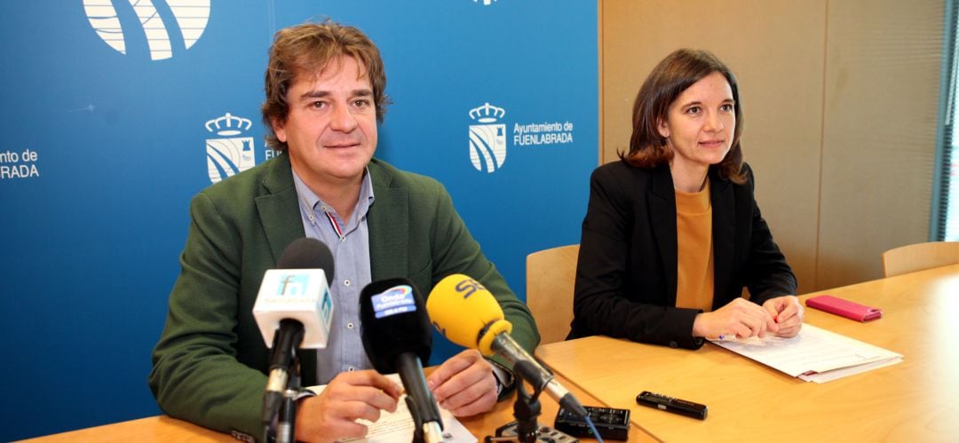 El alcalde de Fuenlabrada y la concejala de Hacienda han presentado los presupuestos para 2019 que se llevarán a pleno.