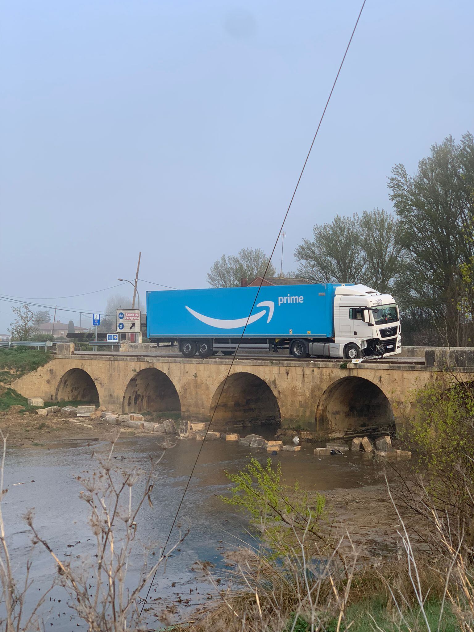 Lugar del accidente con daños materiales