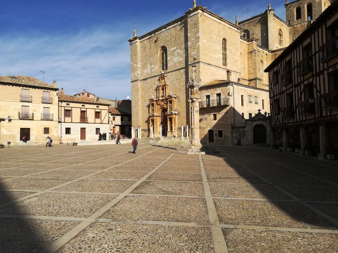 Plaza Mayor de Peñaranda de Duero 