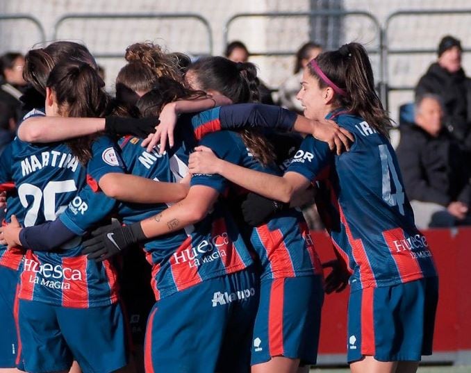 La SD Huesca celebra uno de los goles ante el Oviedo