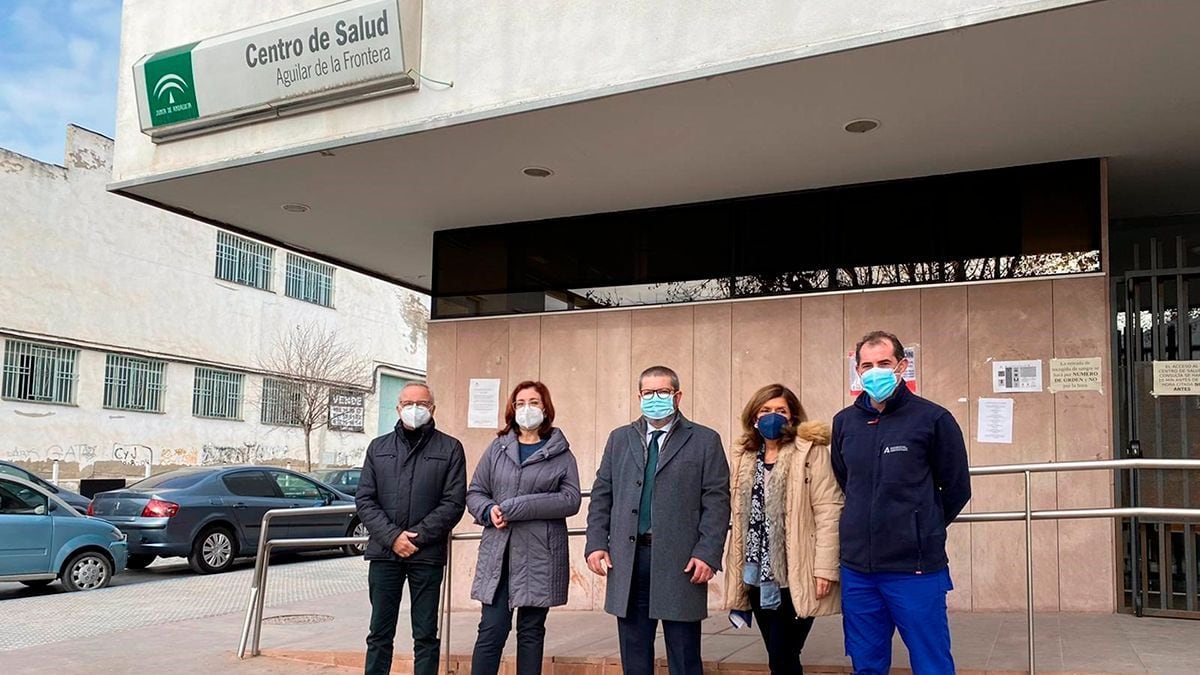 La delegada de Salud, María Jesús Botella y el gerente del Área de Gestión Sanitaria Sur, Pedro Castro en una foto de archivo