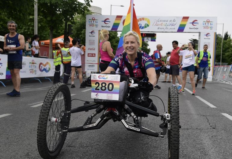 La medallista Gema Hassen-Bey durante la carrera por la diversidad del Orgullo 2017