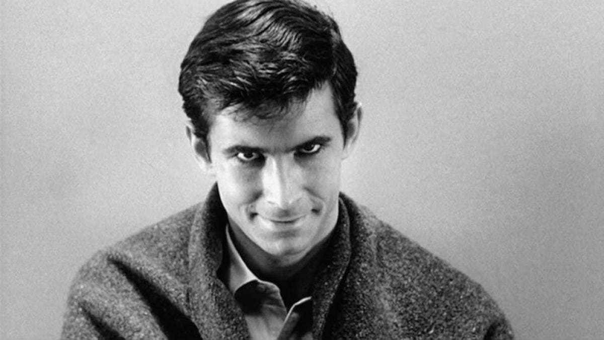 Anthony Perkins en una escena de Psicosis de Alfred Hitchcock