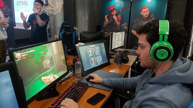 Probando Crisol en los estudios Vermila