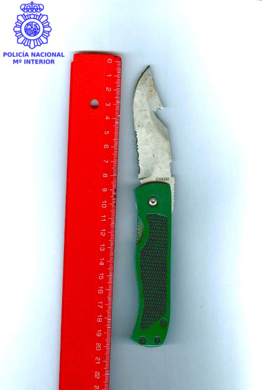 Los hechos ocurrieron en la madrugada del 16 de agosto, cuando un ciudadano alertó al 091 de que tenían retenido al individuo que había intentado la agresión, en el parque La Viesca de la capital del Besaya