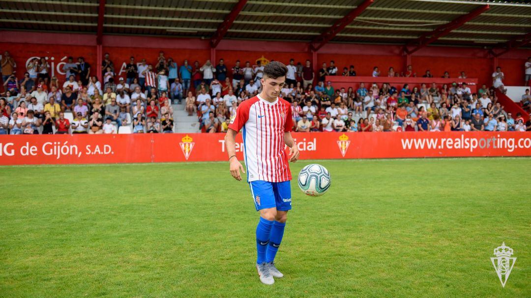 Manu García durante su presentación