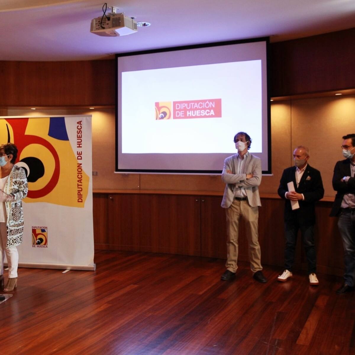 Colaboración público-privada para poner en marcha una APP de venta on line de pequeños comercios de la provincia