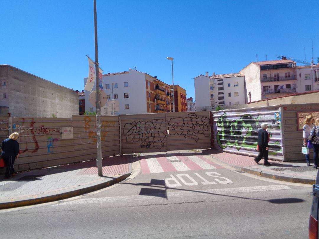 El vial de este sector tiene salida a la calle Carrequemada