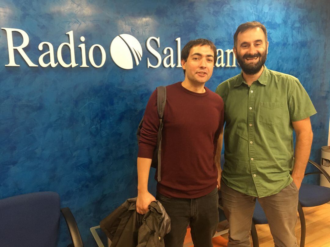 José Pichel, de Dicyt, junto a Ibán Revilla, de la Unidad de Cultura Científica de la Universidad de Salamanca