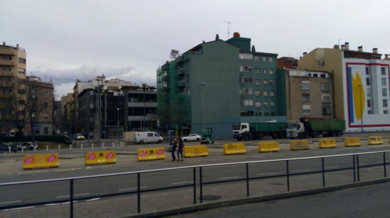 La Plaça Espanya ja no té les marquesines de l'estació d'autobusos.