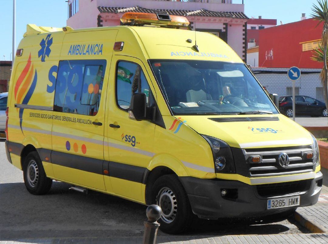 Una ambulancia de las que presta servicios en la provincia de Cádiz