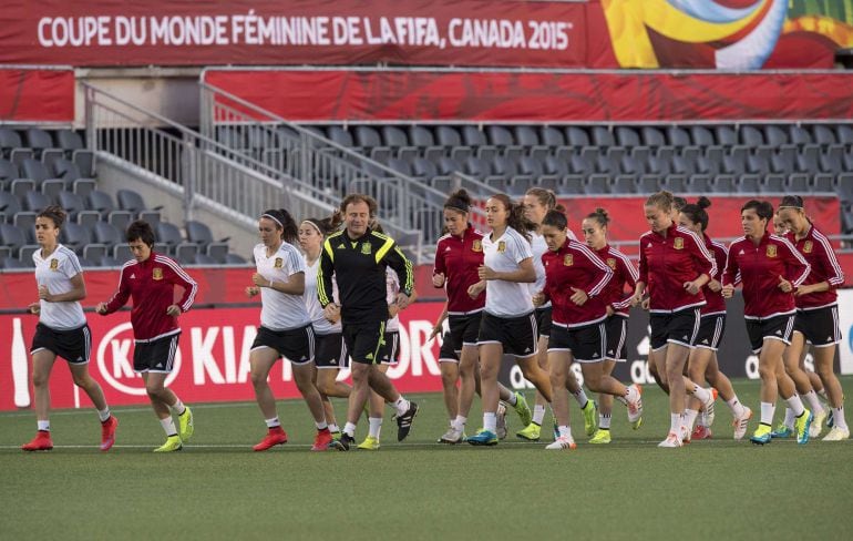 Las jugadoras españolas entrenan durante una jornada del Mundial