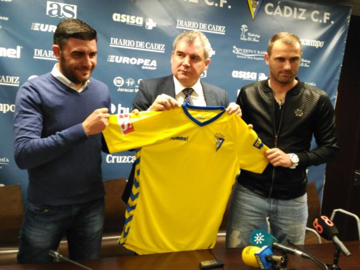 Despotovic: "No me marco una cifra de goles"