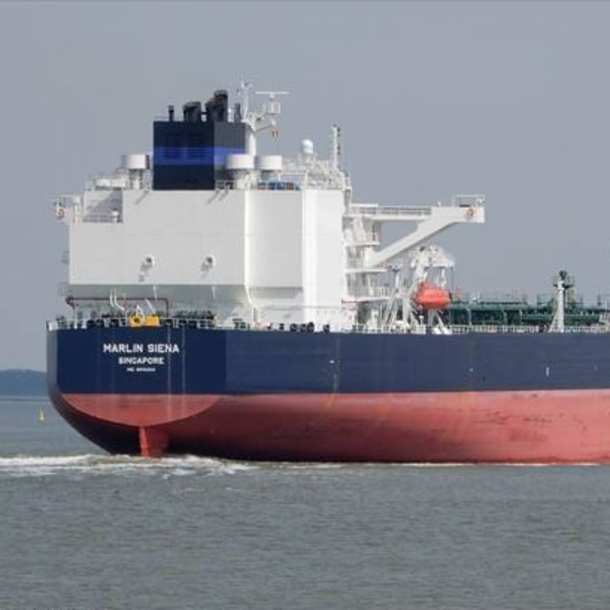 Un petrolero con excesiva velocidad estuvo a punto de provocar un nuevo 'Prestige' frente a las costas de Cartagena