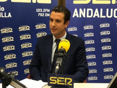 Diego Domínguez, de Alianza Sevilla, durante el consultorio inmobiliario, en Hoy por Hoy Sevilla