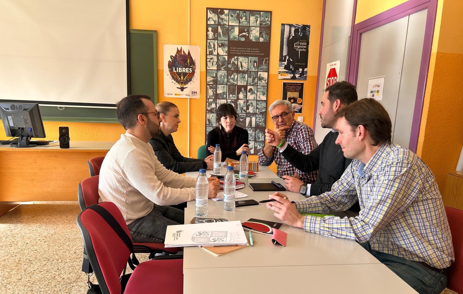 Los candidatos del PSOE se reúnen con los responsables de la UPP